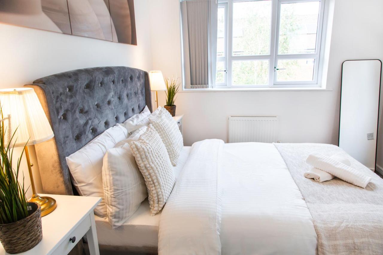 Vila Cozy Townhouse In The Heart Of Greater Manchester Exteriér fotografie